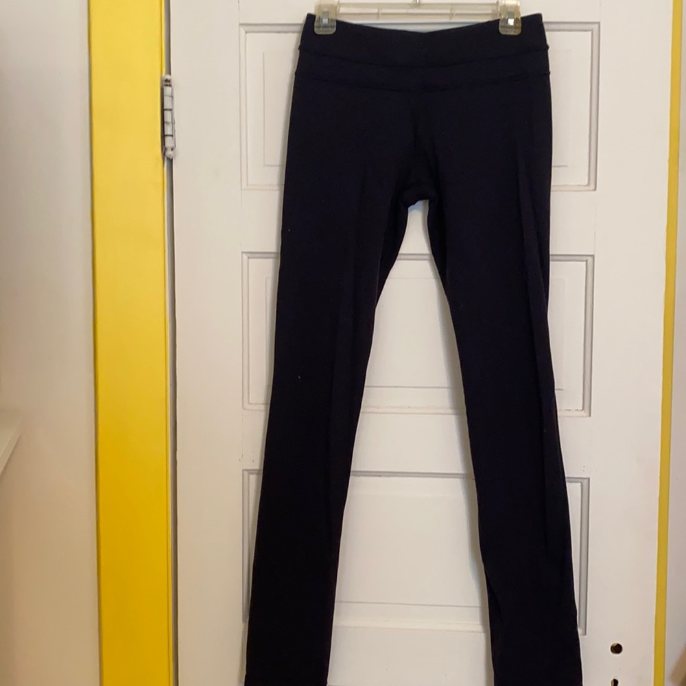 Black Lululemon Straight Leg Leggings